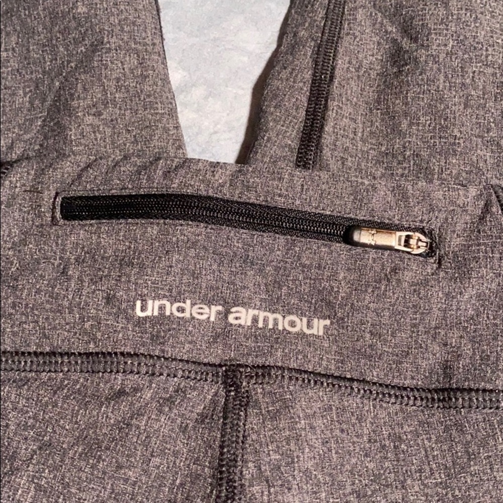 💚 3 for $15 💚 - Under Armour Capris approximate size Small - Picture 9 of 16
